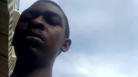 Snapshot of lewiskip chatting on April 6, 4:57 am lewiskip online show from April 6, 4:57 am