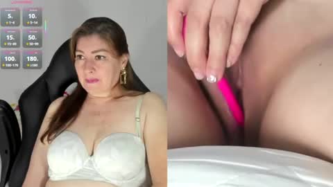 Snapshot of lexalove2 chatting on July 21, 1:41 am Lexa Love online show from July 21, 1:41 am