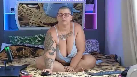 Snapshot of lexi2810 chatting on September 14, 9:41 am Lexi und Lex online show from September 14, 9:41 am