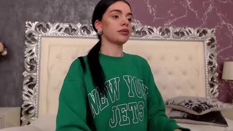 Snapshot of lexi__vicious chatting on February 17, 11:53 pm lexi__vicious online show from February 17, 11:53 pm