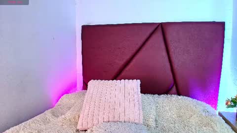 Snapshot of lexi_howard_ chatting on July 7, 6:47 am Lexi Howard online show from July 7, 6:47 am