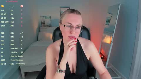 Snapshot of lexi_terele chatting on November 16, 7:14 am Lexy - Follow me online show from November 16, 7:14 am