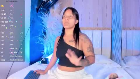 Lexi Adams  online show from June 16, 1:25 pm
