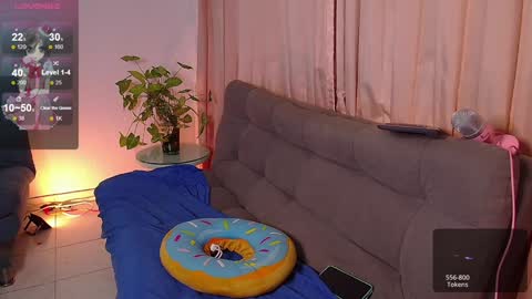 Snapshot of lexie_babe chatting on December 16, 5:27 am Lexie Thompson 8pm 0000am -5 online show from December 16, 5:27 am
