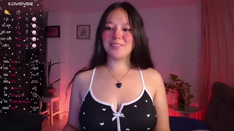 Snapshot of lexie_babe chatting on February 10, 3:03 am Lexie Thompson 8pm 0000am -5 online show from February 10, 3:03 am