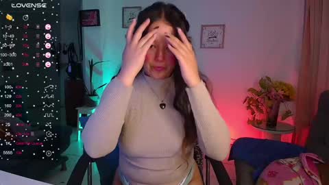 Snapshot of lexie_babe chatting on February 17, 2:53 am Lexie Thompson 8pm 0000am -5 online show from February 17, 2:53 am