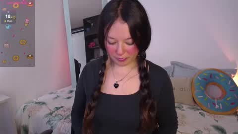 Snapshot of lexie_babe chatting on September 16, 6:09 pm Lexie Thompson 8pm 0000am -5 online show from September 16, 6:09 pm