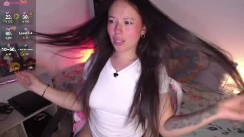 Snapshot of lexie_babe chatting on September 29, 11:20 pm Lexie Thompson 8pm 0000am -5 online show from September 29, 11:20 pm