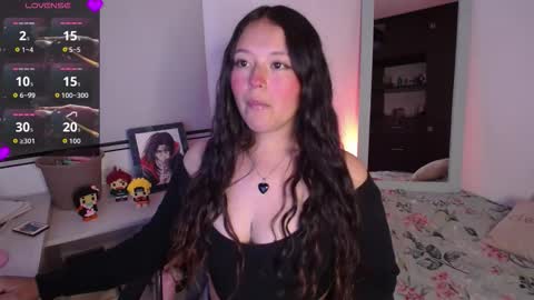 Lexie Thompson   8pm  0000am -5 online show from October 27, 10:25 pm