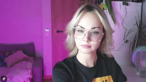 Snapshot of lexie_wild chatting on February 3, 3:50 pm Lexie online show from February 3, 3:50 pm