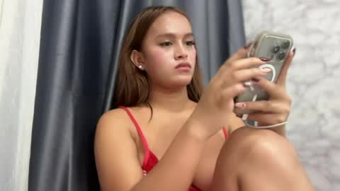 Snapshot of lexieebonalo chatting on July 21, 6:21 pm Call me Lexie online show from July 21, 6:21 pm