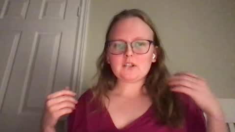 Snapshot of lexielilacs chatting on January 23, 3:48 am lexie online show from January 23, 3:48 am