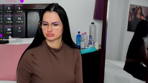 Alexis online show from December 9, 8:55 am