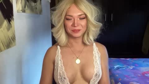 lexiesmith_ online show from October 1, 12:49 am