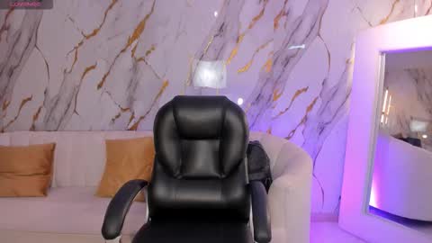 Lexie  online show from February 11, 7:52 pm