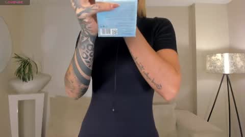Snapshot of lexiewayne chatting on June 13, 12:03 pm Lexie online show from June 13, 12:03 pm