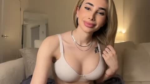 Sexy Lexi online show from November 5, 7:30 am