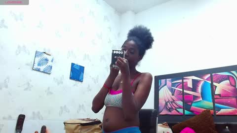 Snapshot of lexistone_ chatting on December 4, 10:51 pm lexistone  online show from December 4, 10:51 pm
