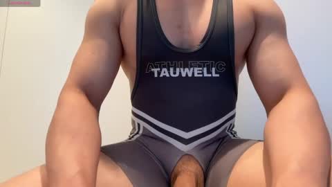AsianKing online show from April 8, 2:44 am
