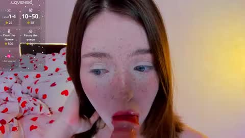 lexi miu online show from June 25, 8:35 pm