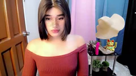 Snapshot of lexy_babexxx chatting on May 23, 4:29 am lexy_babexxx online show from May 23, 4:29 am