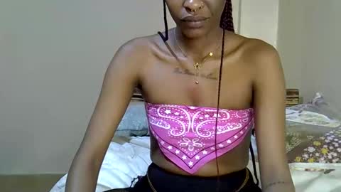 Snapshot of lexy_sky1 chatting on December 15, 4:17 am Lexy online show from December 15, 4:17 am