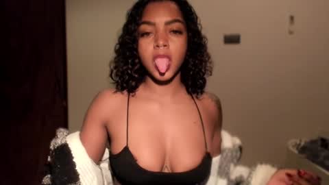 LEXY - Independent account online show from December 21, 7:10 pm