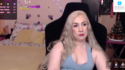 Lexy online show from December 18, 6:46 pm