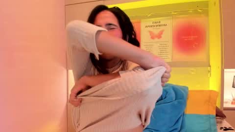 L I A  online show from October 28, 4:16 am