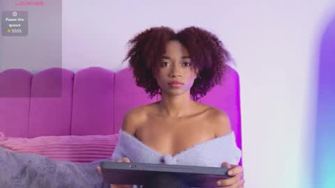 lexyskye online show from April 8, 12:38 pm
