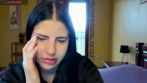 lexyswett online show from October 28, 7:45 am