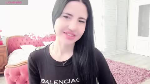 lexyswett online show from December 19, 7:59 am