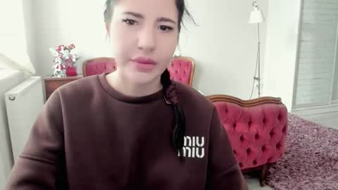 lexyswett online show from January 10, 8:16 am