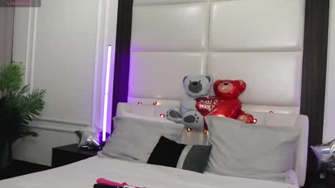 Snapshot of leyafoster chatting on February 14, 7:54 pm Leya online show from February 14, 7:54 pm