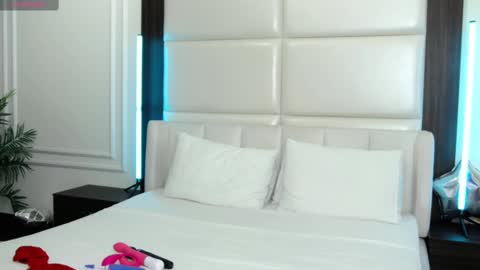 Snapshot of leyafoster chatting on March 10, 7:07 pm Leya online show from March 10, 7:07 pm