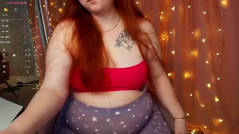 Snapshot of leyaloveee chatting on June 13, 12:19 am Your Leya online show from June 13, 12:19 am