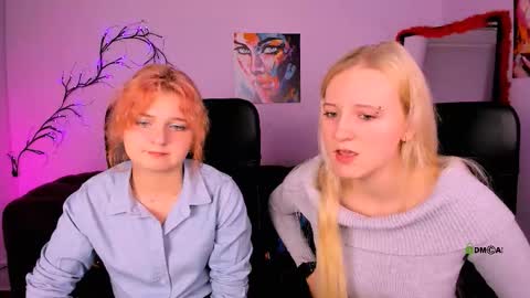 Snapshot of leyla_klark chatting on December 15, 9:24 am Leyla online show from December 15, 9:24 am