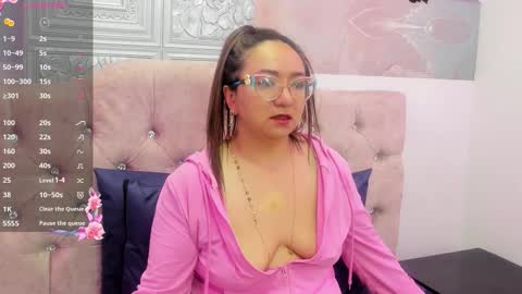 Leyla smithh online show from September 28, 1:27 pm
