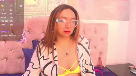 Leyla smithh online show from September 30, 12:10 pm