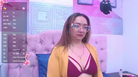 Leyla smithh online show from October 1, 12:22 pm