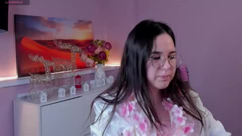 Snapshot of leylamirage chatting on February 19, 12:34 pm leylamirage online show from February 19, 12:34 pm