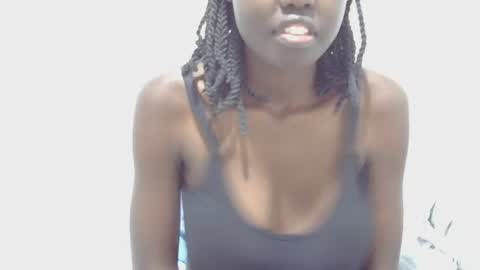 laylani69 online show from June 16, 6:10 pm