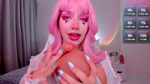 LEA online show from November 22, 1:32 pm