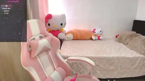 Leyla  online show from April 29, 3:49 pm