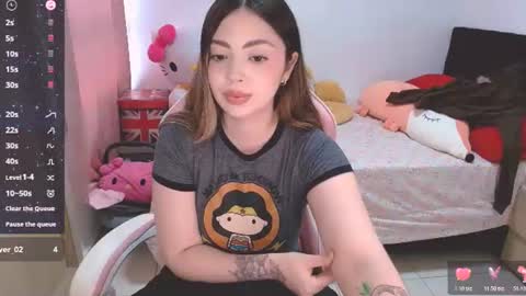 Snapshot of leylasloane chatting on June 25, 5:17 pm Leyla online show from June 25, 5:17 pm