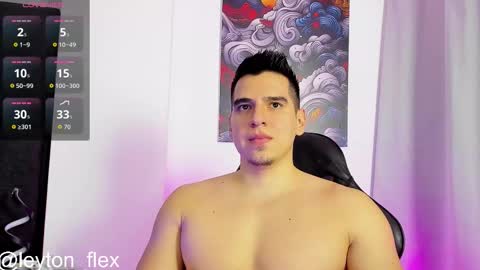 L E Y T O N online show from November 17, 10:26 pm