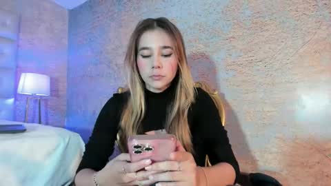 LEZY online show from November 27, 7:38 pm