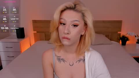 Lisa online show from September 17, 3:19 am