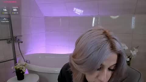 Lisa online show from September 26, 3:54 am