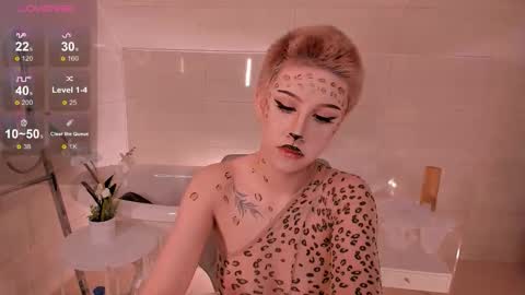 Lisa online show from October 22, 1:17 am